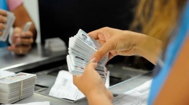 Milei sube impuestos: el precio del DNI y pasaporte aumentó un 150%
