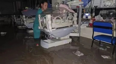Emergencia en Bahía Blanca: Hospital Penna colapsó por lluvias torrenciales y quedó inundado