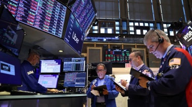 Las acciones argentinas en Wall Street caen más de 10% y el riesgo país vuelve a superar los 700 puntos