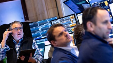 El riesgo país salta por encima de los 940 puntos y las acciones argentinas en Wall Street caen hasta 15%