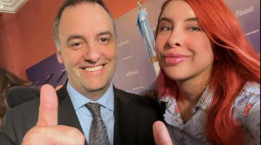 Nos toman por idiotas: ahora Adorni dice que la tiktoker es la fotógrafa oficial de Milei