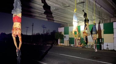 Hallan 20 Cuerpos, Algunos Decapitados, En Una Autopista De Sinaloa, México