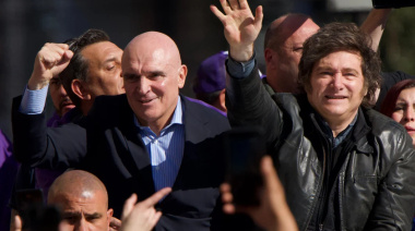 Multa Millonaria para José Luis Espert por Circular en Moto y sin Casco