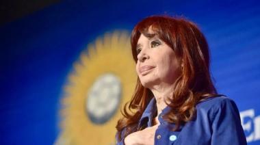 Cristina Kirchner Llama a Votar por Fuerza Patria y Cuestiona a Milei: “Cobarde, Caradura y Ridículo”