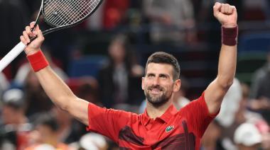 Djokovic a semifinales en Shanghái y se enfrentará a la gran sorpresa, Vacherot