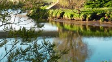 Búsqueda desesperada en el Río Quequén: desapareció un joven de 18 años