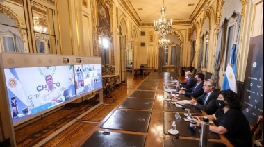 Antes de anunciar nuevas medidas, el Presidente se reúne con los gobernadores
