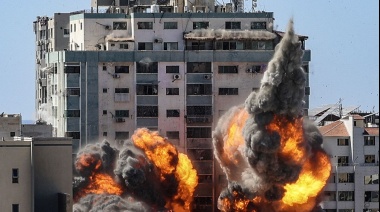 Israel redobla sus ataques en Gaza mientras los diplomáticos buscan una tregua