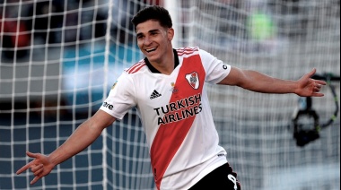 El líder River recibe a Argentinos con la ilusión de dar otro paso hacia el título