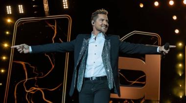 David Bisbal regresó a la Argentina para festejar sus 20 años de carrera