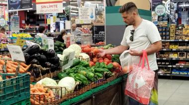 Alimentos: el consumidor pagó en enero casi 4 veces más de lo que cobró el productor