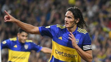 Cavani le dio el triunfo a Boca ante Racing en un partidazo en La Bombonera y se prendió en la zona alta de la Copa de la Liga