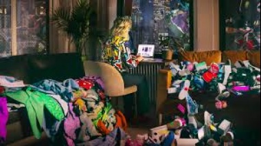 "Compra ahora: la conspiración consumista" - Un documental revelador sobre las tácticas de las grandes empresas