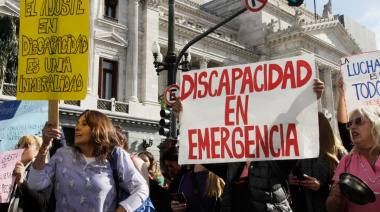 Masiva Marcha Contra el Veto a la Ley de Emergencia en Discapacidad: "Es una Forma de Abandono"