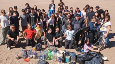 Estudiantes de Necochea y Quequén visibilizan la contaminación costera