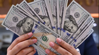 Cae del dólar: cotiza a $1.400 para la venta en el Banco Nación de Necochea