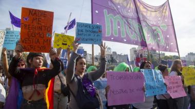 Multitudinaria marcha para conmemorar nuevo aniversario de Ni Una Menos