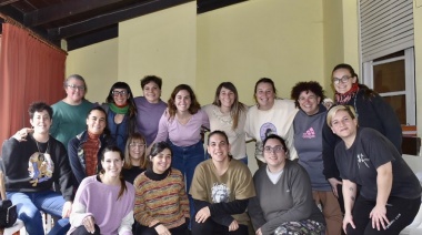 La ONG “Construyendo Puentes” presento “Conectadas por la Democracia”