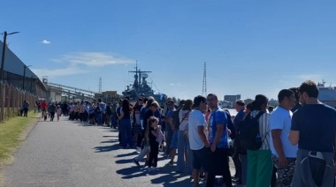 Furor en Puerto Quequén por la Visita al Destructor A.R.A. “Almirante Brown”