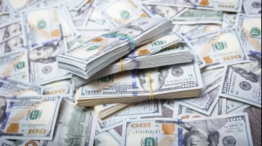 Dólar Blue en Máximos: Toca los $1.300 y Marca su Mayor Suba del Año