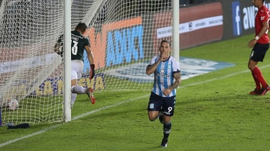 Racing, sobre la hora, se quedó con el clásico de Avellaneda