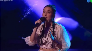 Clara Tapia, Hija Del "Chino" Tapia, Deslumbró En "La Voz Argentina"
