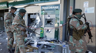 Decenas de muertos en las protestas en Sudáfrica por el encarcelamiento de Zuma