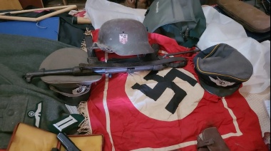 Detuvieron a un hombre que tenía pertenencias Nazis