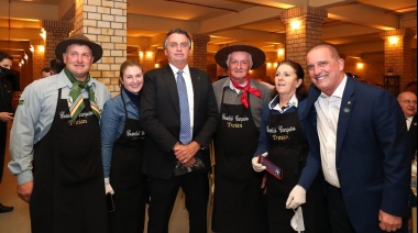 Bolsonaro agita la bandera anti-cubana para detener el derrumbe de su popularidad
