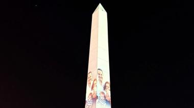 Intervención en el Obelisco: mapping en apoyo al papa Francisco y en homenaje a la familia Bibas