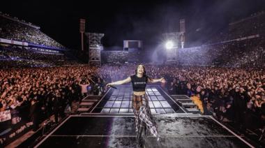 Lali Espósito responde a Milei con mensajes y música desde España