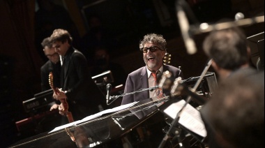 Fito Páez celebró a Charly y su monumental obra en conmovedor concierto en el Colón