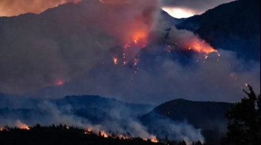 Incendio en Epuyén: Más de 3 mil hectáreas arrasadas y el fuego sigue activo
