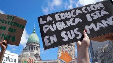 Paro total en universidades por veto de Milei al financiamiento universitario