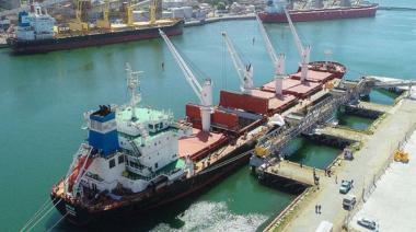 Intensa actividad en Puerto Quequén: buques con destino a Asia, África y Europa