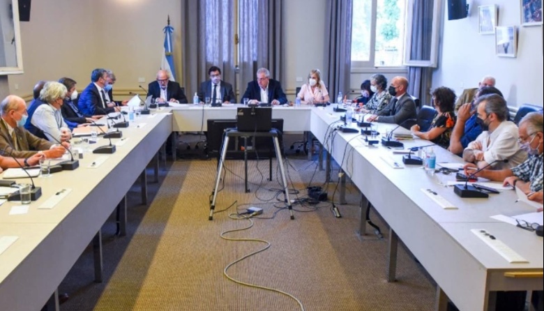 La paritaria nacional docente cerró con un aumento del 45,5% en cuatro ...