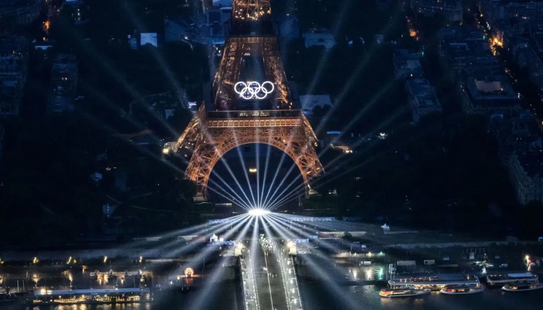 Ceremonia Inaugural de los Juegos Olímpicos de París 2024: Una Fusión de Historia y Modernidad