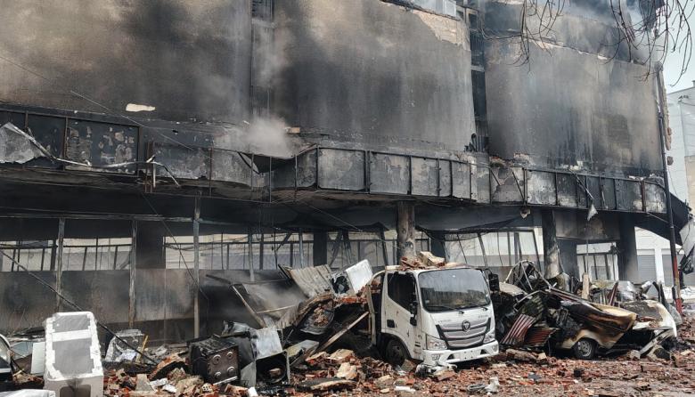 La Plata: Depósito Incendiado Había Sido Clausurado y Analizan su Demolición por Riesgo de Derrumbe Total