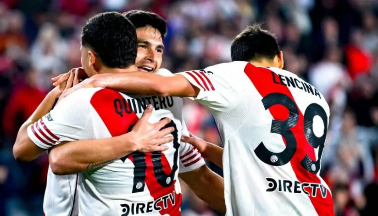 River se impuso ante San Martín (SJ) y volvió a la punta