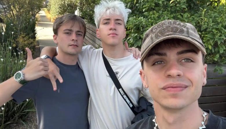 Moski se reencontró con Mernuel y Bauletti en un stream con 200.000 espectadores