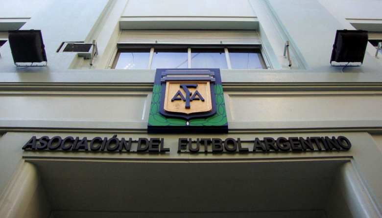 Allanamientos en country de Pilar por presuntos testaferros de "Chiqui" Tapia