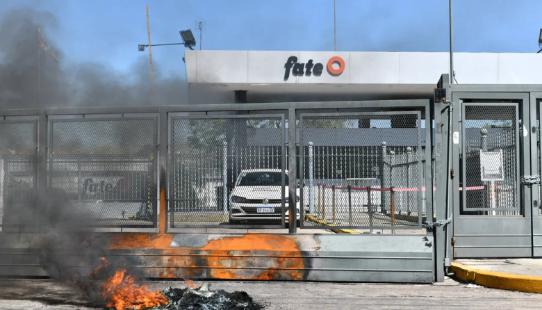 Los números detrás del cierre de Fate: el aluvión importador de neumáticos que produjo perdidas millonarias