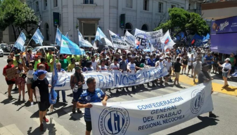Amplia adhesión en Necochea al paro general de la CGT: qué servicios se ven afectados hoy