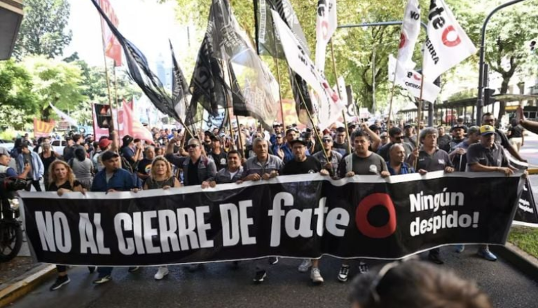 La protesta por el cierre de Fate terminó con represión y conciliación extendida