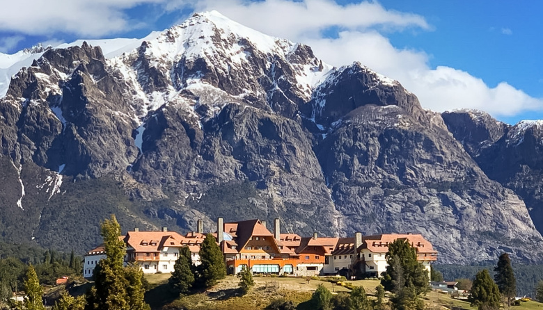 Otro viaje bajo la lupa: Adorni y un fin de semana de lujo en Bariloche
