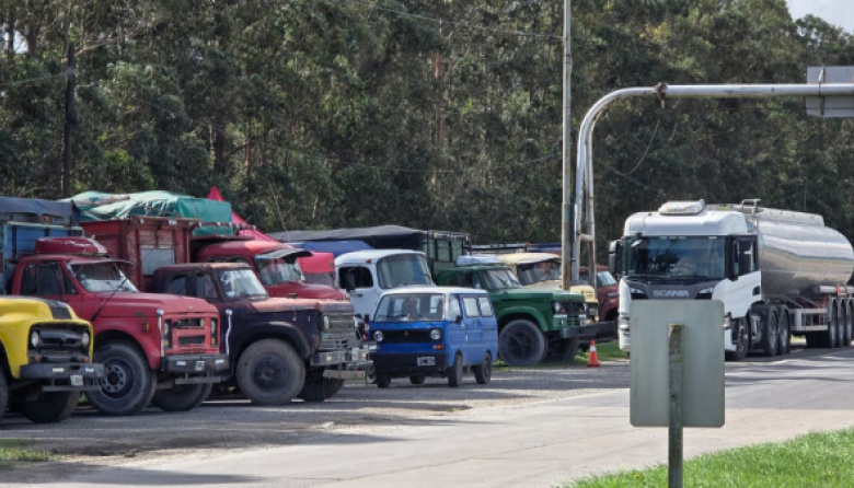 Puerto Quequén sigue paralizado: sin ingreso de granos y con buques en espera