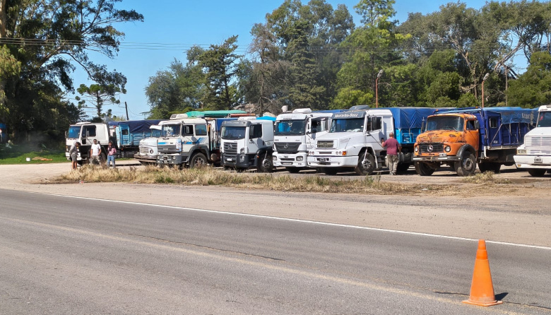 Puertos privados alertan por bloqueos en Quequén y piden intervención urgente