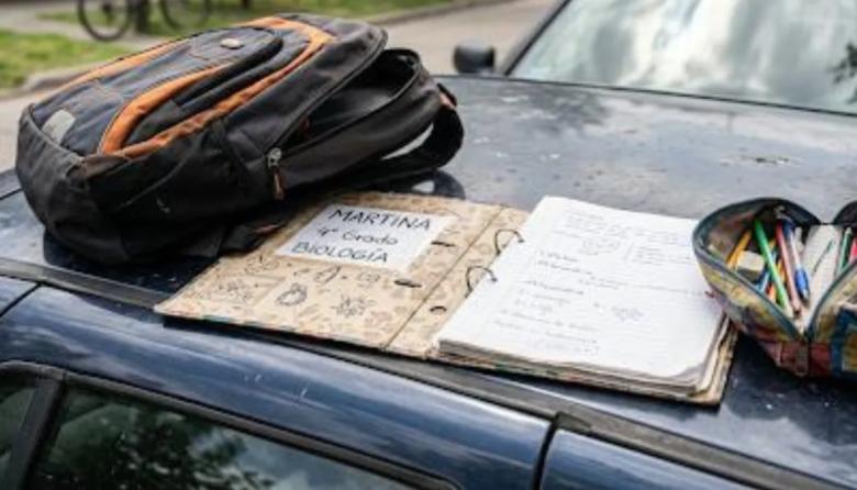 En varias escuelas del país prohiben llevar las mochilas por las amenazas de tiroteo