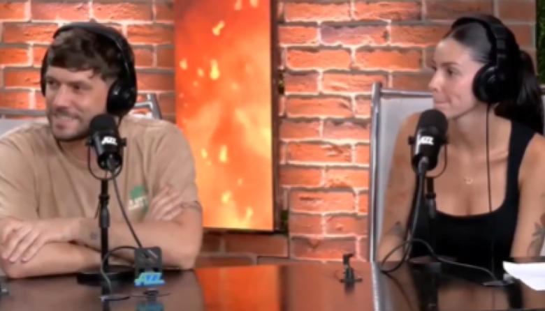 Daniela Iker y el periodista viral confirmaron su romance tras el video en La Bombonera