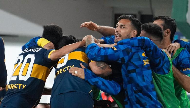 Boca goleo en Varela y es puntero de la zona A